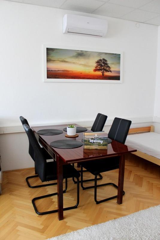 Apartmanovy Dom Stummerova Topolcany Ngoại thất bức ảnh